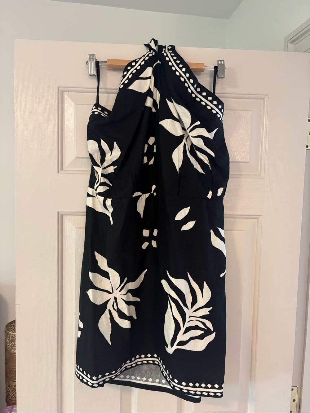 Loft NWT Black and White Halter Floral Dress - Picture 2 of 2